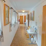 Kuenstlergarten 2 * גרדינג